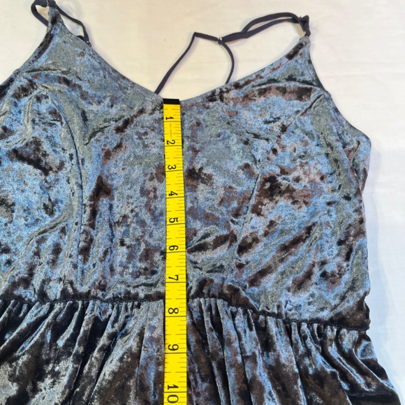 Slate Blue Crushed Velvet V-Neck Romper Ties Around Neck Size M - Picture 7 of 8